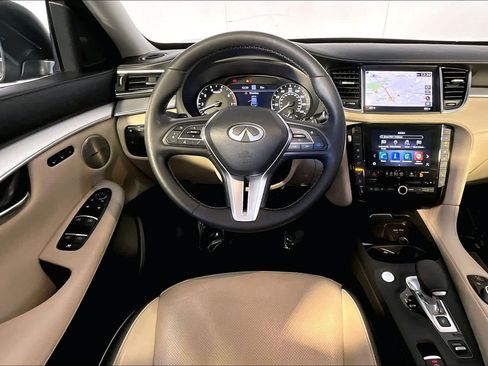 Used 2022 INFINITI QX50 Essential AWD/4WD image 6