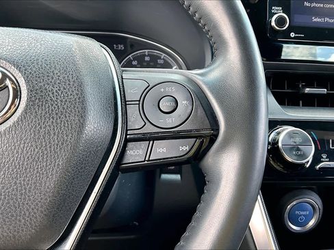 Used 2021 Toyota Venza XLE w/ Softex Package image 25