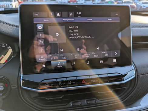 Used 2024 Jeep Compass Trailhawk image 21