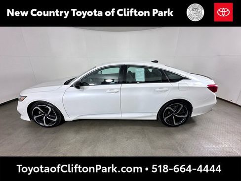 Used 2022 Honda Accord Sport image 6