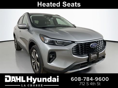 Used 2024 Ford Escape Platinum image 1