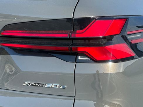 Used 2026 BMW X5 xDrive50e image 34
