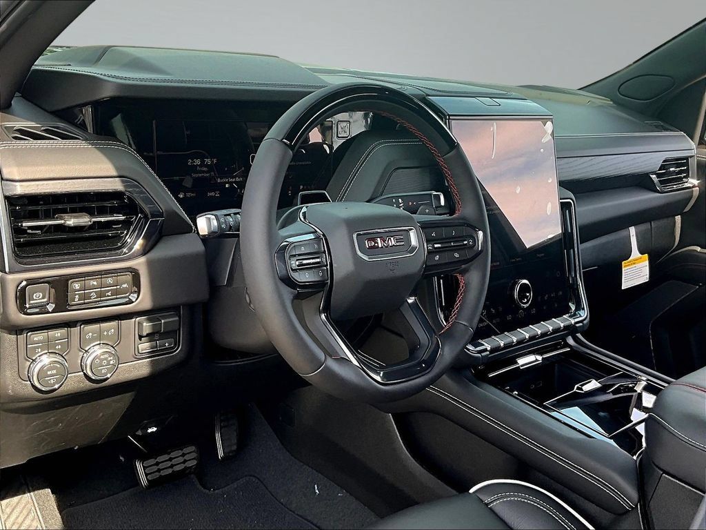New 2026 GMC Yukon XL AT4 Ultimate w/ LPO, Illumination Package AWD/4WD image 7