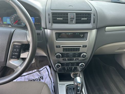 Used 2010 Ford Fusion Hybrid image 17