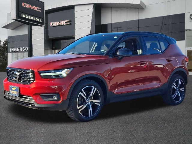 Used 2022 Volvo XC40 T5 R-Design w/ Climate Package AWD/4WD image 32