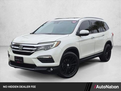 Used 2017 Honda Pilot Elite image 1