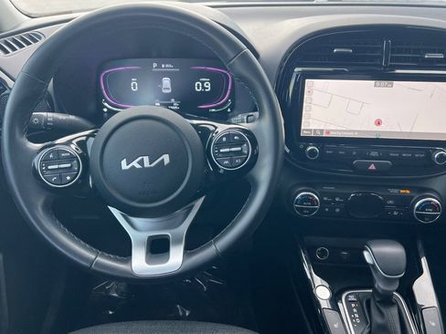 Used 2023 Kia Soul EX image 14