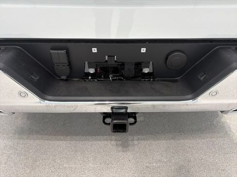 New 2026 Chevrolet Silverado 1500 LTZ w/ LTZ Premium Package AWD/4WD image 9