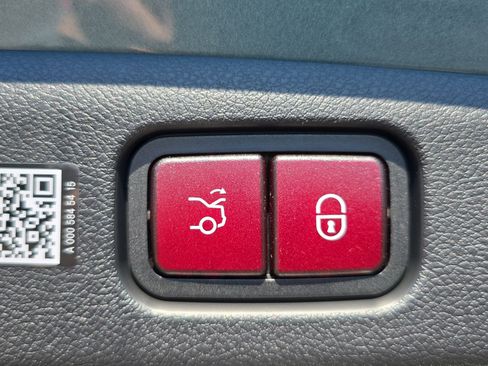 New 2026 Mercedes-Benz E 350 4MATIC Sedan image 13