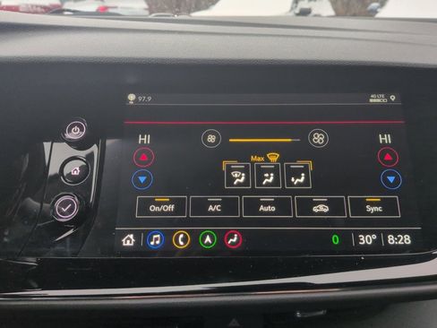 Used 2022 Buick Envision Avenir w/ Safety Package image 27