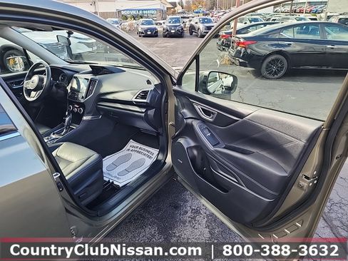 Used 2022 Subaru Forester Touring image 36