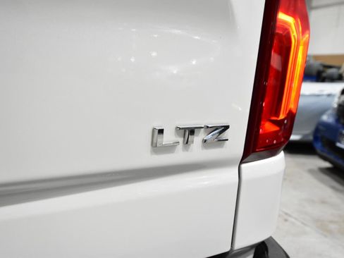Used 2022 Chevrolet Silverado 1500 LTZ w/ LTZ Premium Package AWD/4WD image 10