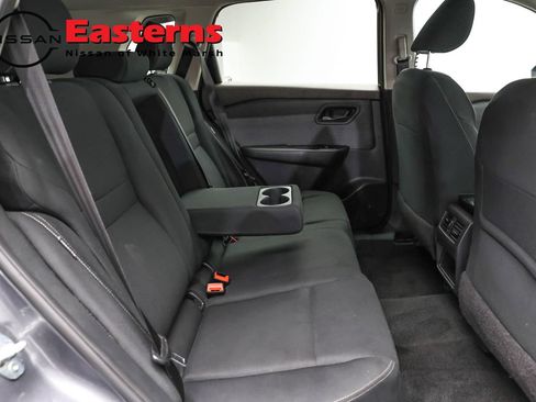 Used 2023 Nissan Rogue S AWD/4WD image 23