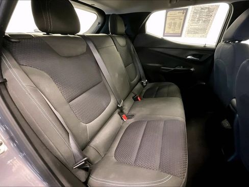Used 2023 Chevrolet Bolt EUV LT FWD image 23