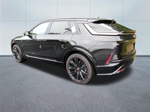 New 2025 Cadillac Lyriq Sport image 3