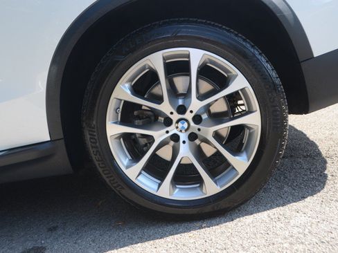 Used 2023 BMW X5 xDrive40i w/ Premium Package AWD/4WD image 24