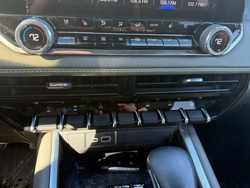 Used 2025 Chevrolet Colorado ZR2 w/ Technology Package image 29