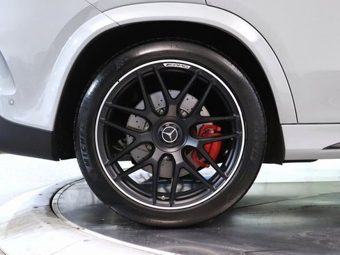 Used 2025 Mercedes-Benz GLE 63 AMG S w/ Driver Assistance Package image 17