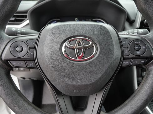 Certified 2025 Toyota RAV4 XLE image 26