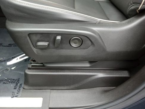 Used 2021 Chevrolet Tahoe Premier w/ Premium Package image 12