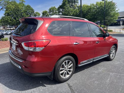 Used 2015 Nissan Pathfinder SL FWD image 5