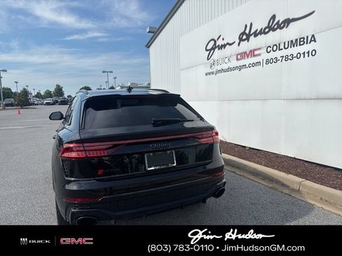 Used 2024 Audi RS Q8 AWD/4WD image 3