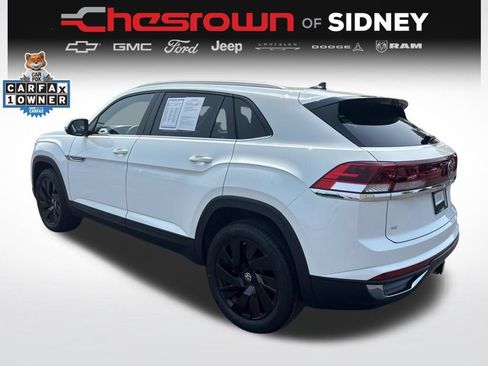 Used 2025 Volkswagen Atlas Cross Sport SE AWD/4WD image 3