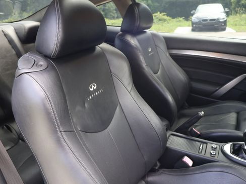 Used 2010 INFINITI G37 Sport w/ Navigation Pkg RWD image 38