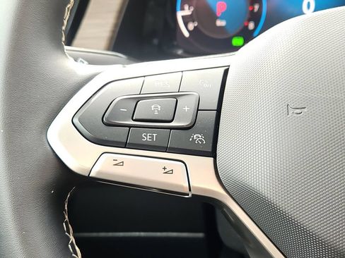 Certified 2024 Volkswagen Atlas SEL AWD/4WD image 29