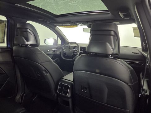 Used 2026 Kia Sportage X-Line w/ X-Line Premium Package AWD/4WD image 30