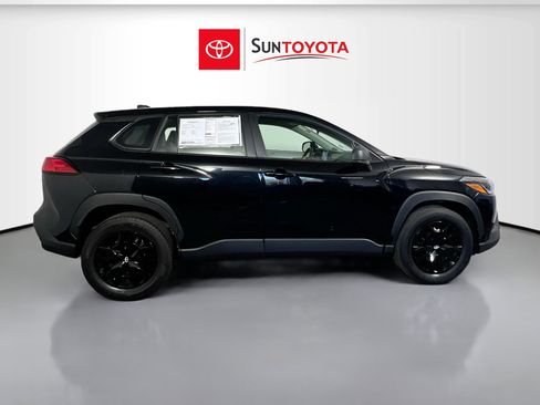 Used 2024 Toyota Corolla Cross L FWD image 2