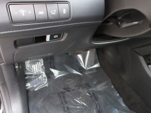 Used 2021 Hyundai Santa Fe Limited AWD/4WD image 33