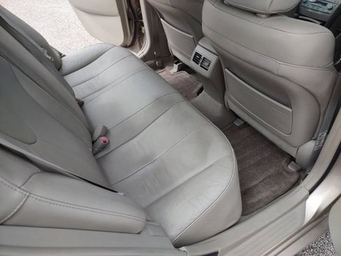 Used 2009 Toyota Camry FWD image 21
