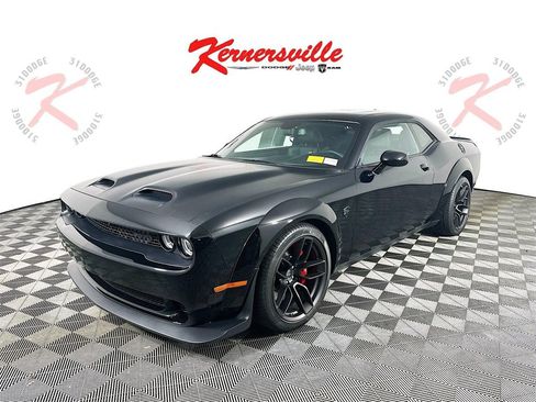Used 2023 Dodge Challenger SRT Hellcat image 3