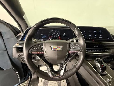 Used 2023 Cadillac Escalade V AWD/4WD image 17