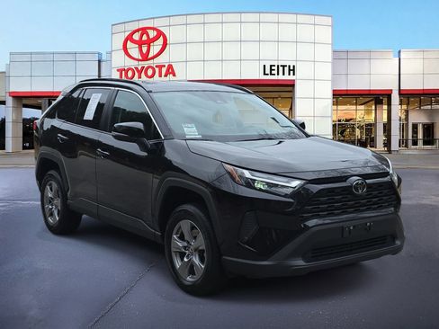 Used 2024 Toyota RAV4 XLE image 3