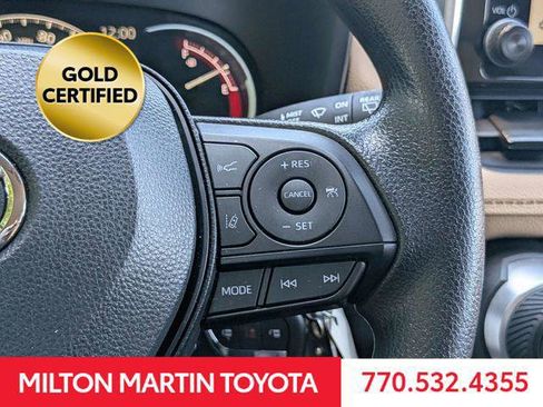 Certified 2025 Toyota RAV4 LE FWD image 24