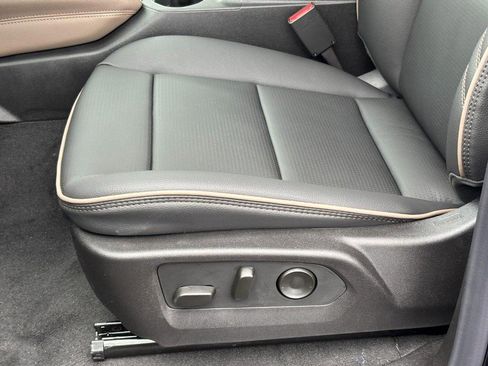 New 2026 GMC Canyon Denali w/ LPO, Denali Black Edition image 26