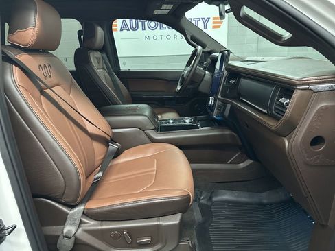 Used 2024 Ford Expedition Max King Ranch image 19