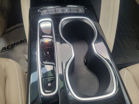 Used 2022 Buick Envision Avenir w/ Premium Seat Package image 12