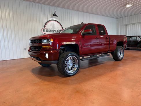 Used 2017 Chevrolet Silverado 1500 LT w/ All Star Edition image 4