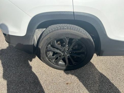 Used 2020 GMC Terrain SLT w/ Preferred Package AWD/4WD image 8