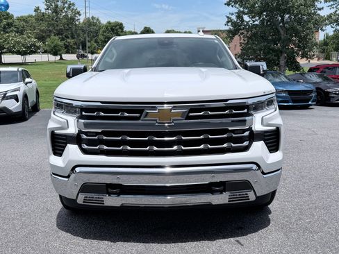 Used 2023 Chevrolet Silverado 1500 LTZ w/ LTZ Convenience Package II AWD/4WD image 3