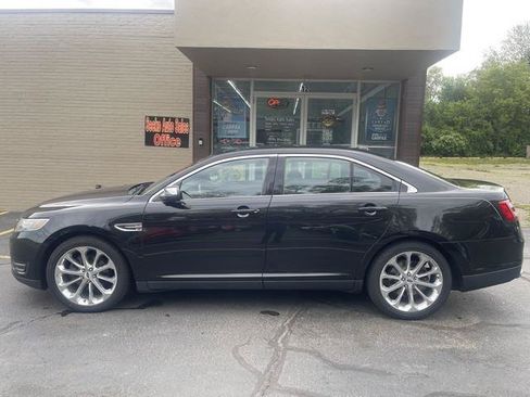 Used 2015 Ford Taurus Limited w/ Equipment Group 301A AWD/4WD image 12