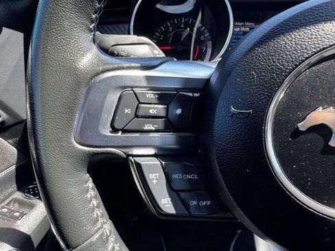 Used 2021 Ford Mustang Coupe RWD image 24