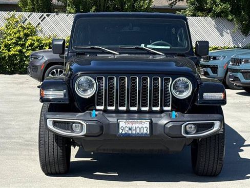 Used 2023 Jeep Wrangler Unlimited Sahara AWD/4WD image 8