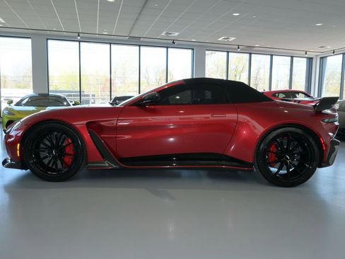 Used 2023 Aston Martin V12 Vantage Roadster RWD image 6