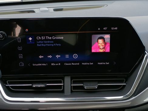 New 2026 Chevrolet Trax ACTIV w/ Sunroof Package image 32