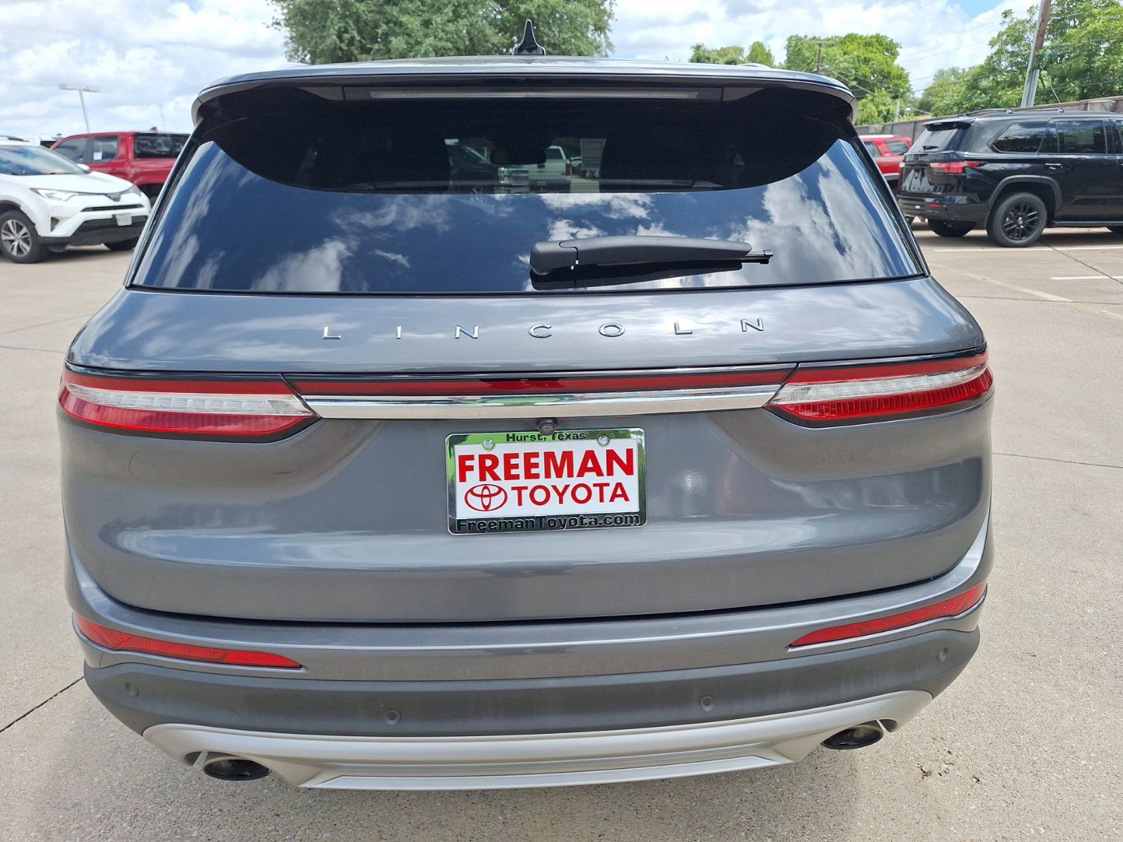 Used 2022 Lincoln Corsair FWD w/ Equipment Group 101A image 5