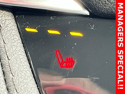 Used 2024 Cadillac XT5 Premium Luxury w/ Technology Package image 21